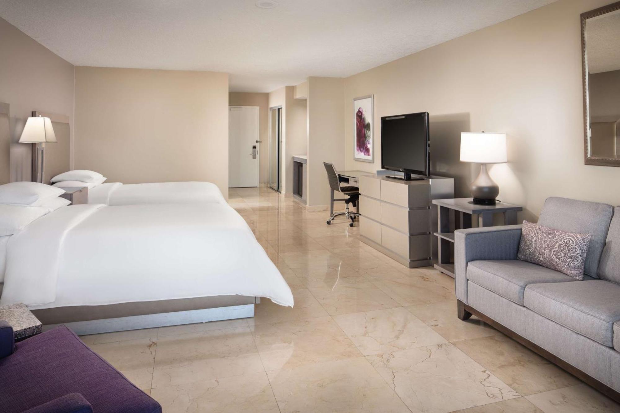 Doubletree By Hilton Grand Hotel Biscayne Bay Miami Exteriér fotografie