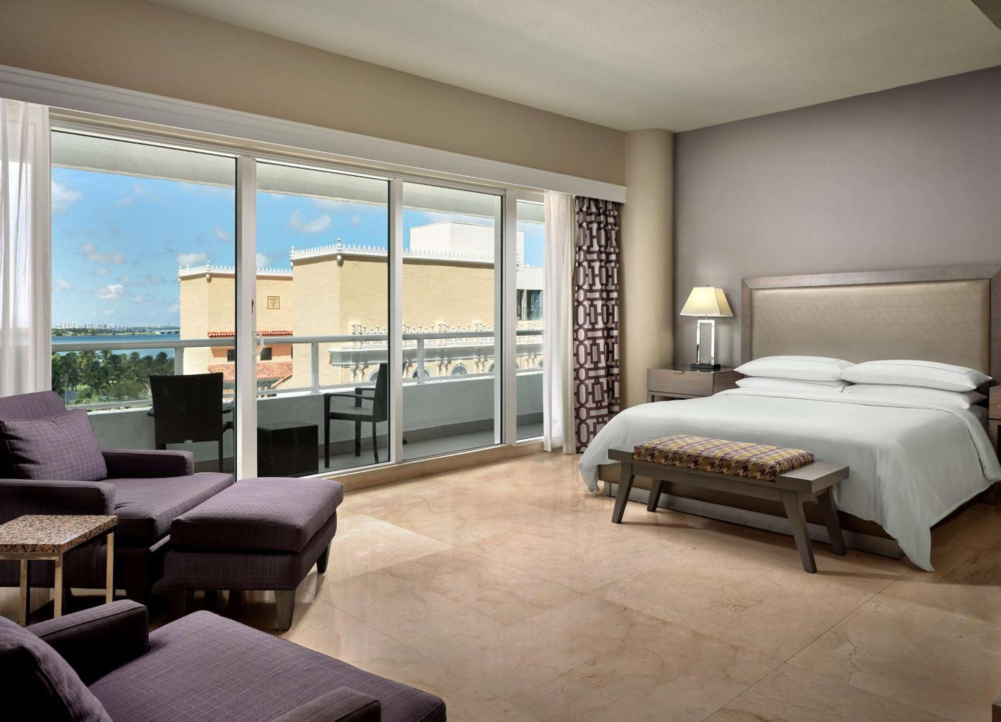 Doubletree By Hilton Grand Hotel Biscayne Bay Miami Exteriér fotografie